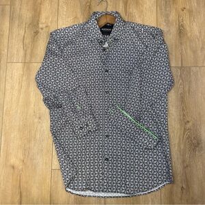 MACEOO Casual Button Down Shirt w/ Bold Geometric Design and Green Stitching.